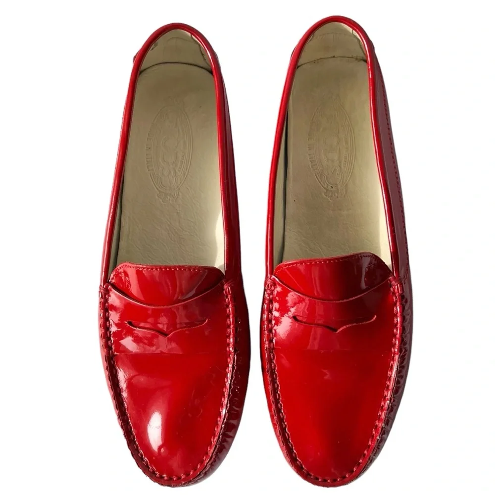 Tod’s Gommino Red Patent Driving Loafer | US 9/TOD’S 10